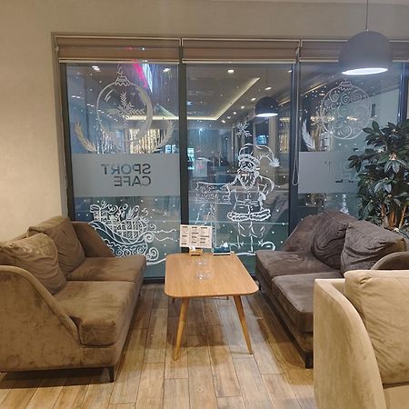 בלגרד H.T Hotel מראה חיצוני תמונה