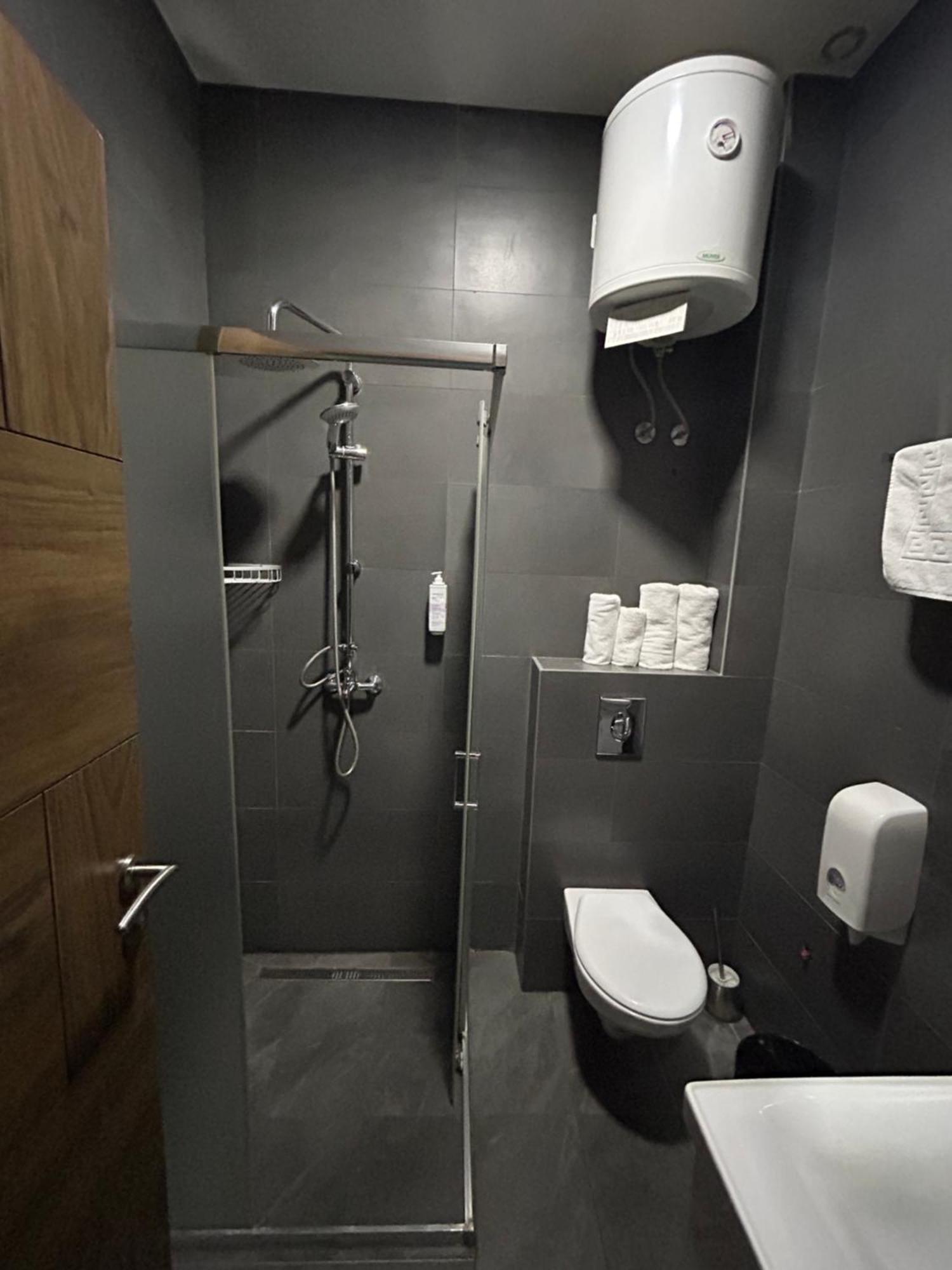 בלגרד H.T Hotel מראה חיצוני תמונה